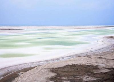 دریاچه نمک چاکا و نگاهی به زیبایی های آینه آسمان